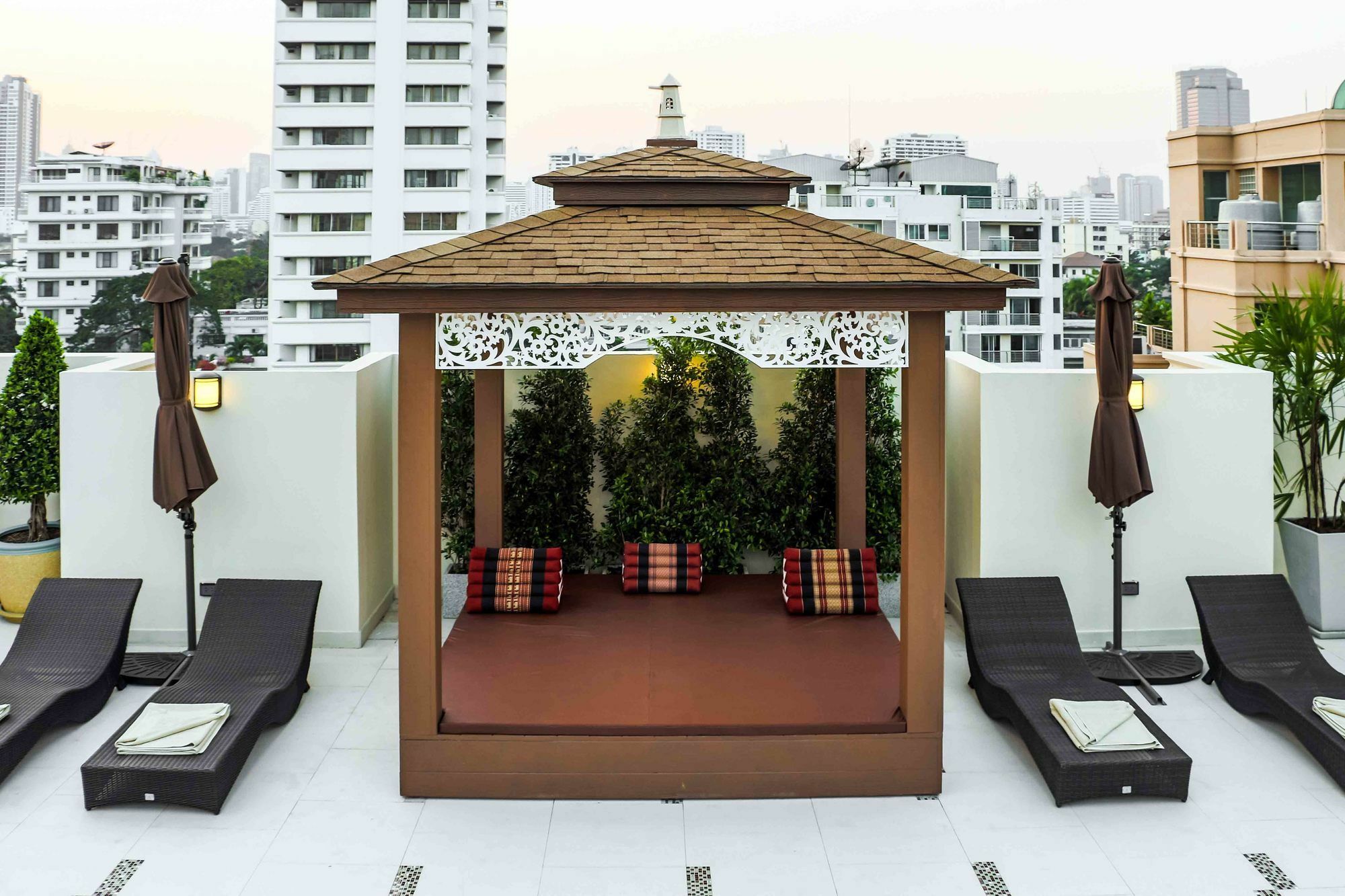 Aspira Hana Executive Apartment Thonglor Bangkok Ngoại thất bức ảnh